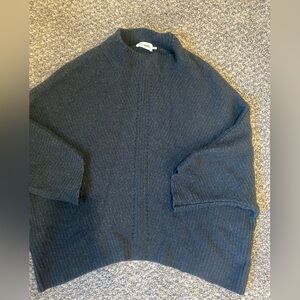 The Reset R Label Short Sleeve Sweater Knit Forest Dark Green Batwing